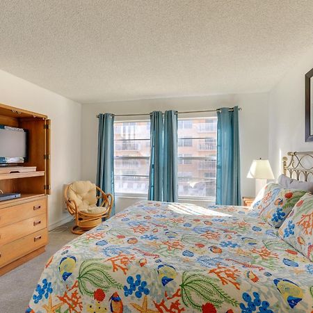 Central Cocoa Beach Condo With View, Steps To Beach! エクステリア 写真
