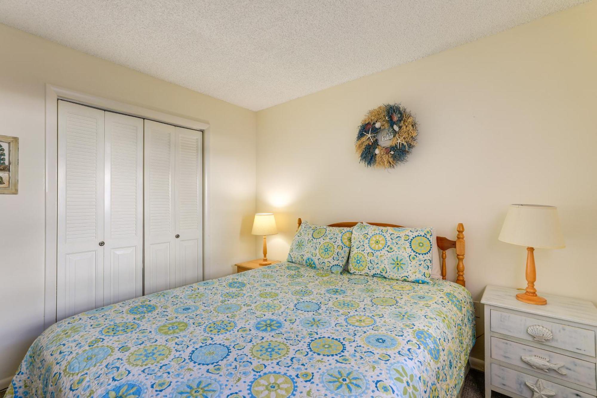 Central Cocoa Beach Condo With View, Steps To Beach! エクステリア 写真