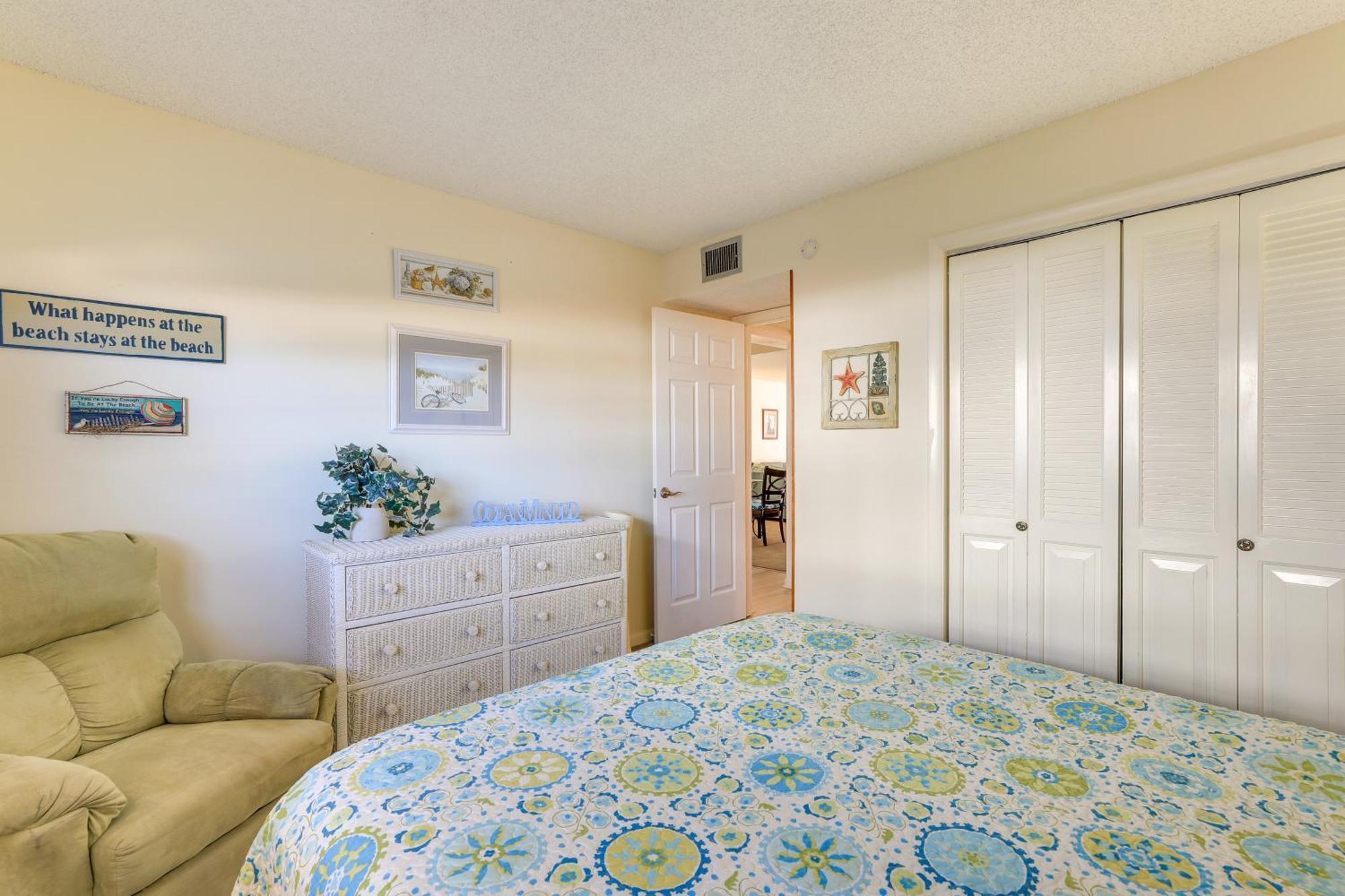 Central Cocoa Beach Condo With View, Steps To Beach! エクステリア 写真