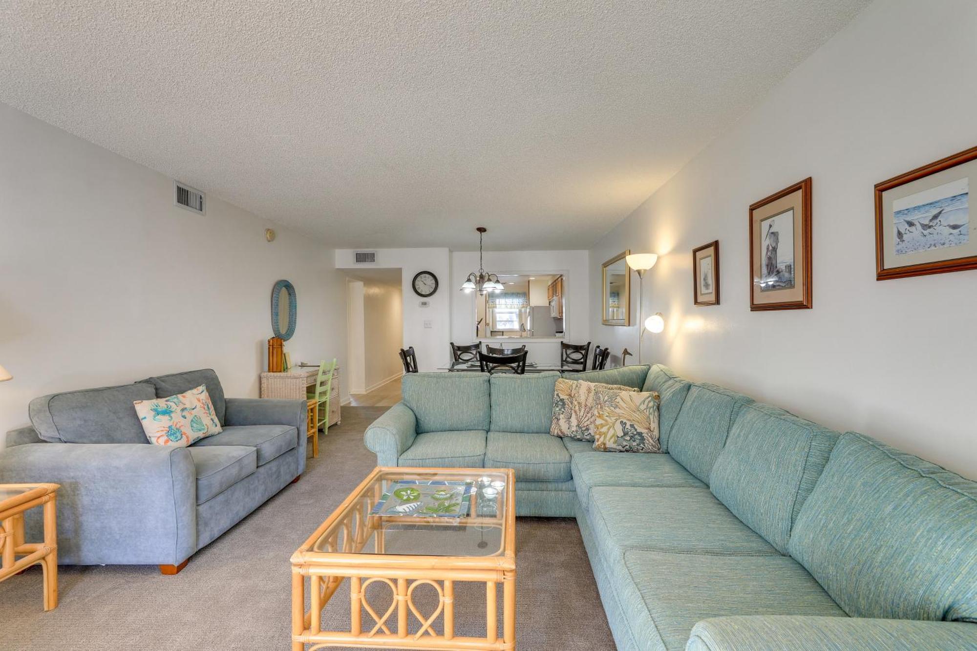 Central Cocoa Beach Condo With View, Steps To Beach! エクステリア 写真